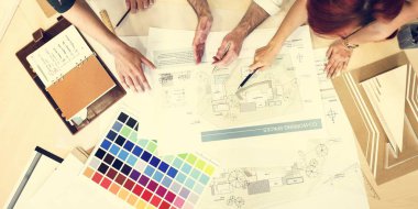 projede çalışan mimarlar 