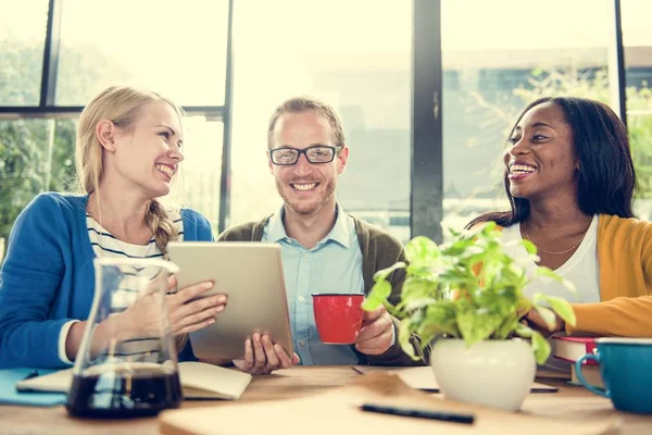 Personas que discuten — Foto de Stock