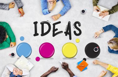 Toplantıda iş adamları tartışıyor 