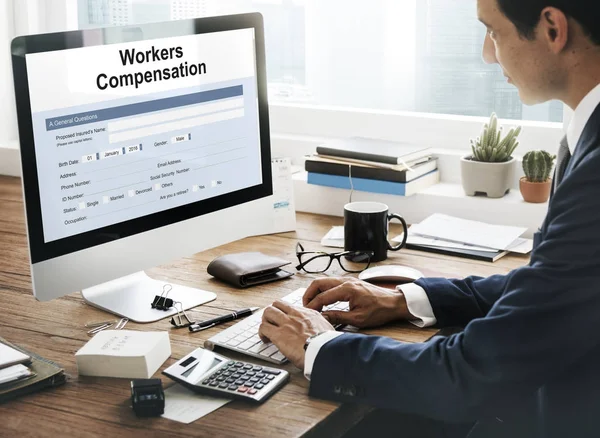 Businessman working in office — Stock Photo, Image