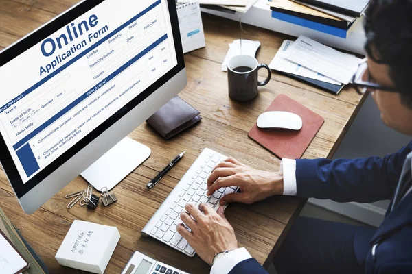 Businessman working in office — Stock Photo, Image