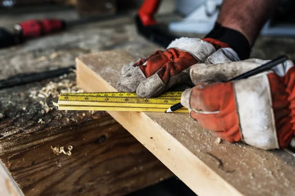 Woodeworker Craftsman in workshop — Stock Photo, Image