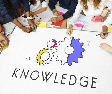 beyin fırtınası fikirlerini öğrenci grubu