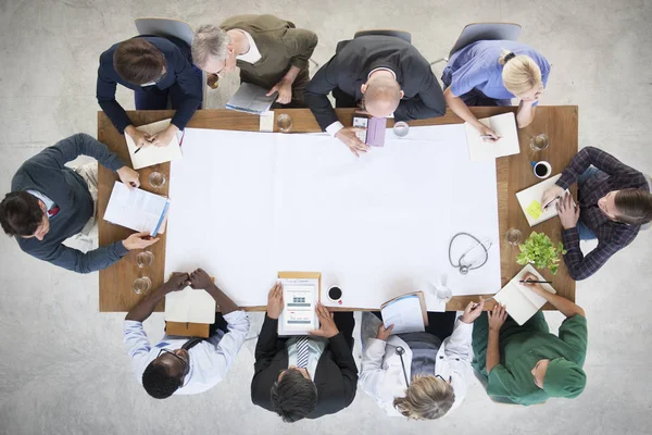 Samenwerking tussen zakenmensen — Stockfoto