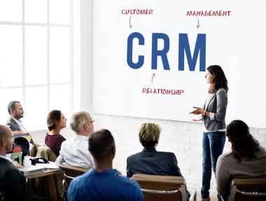 İş adamları sunumda