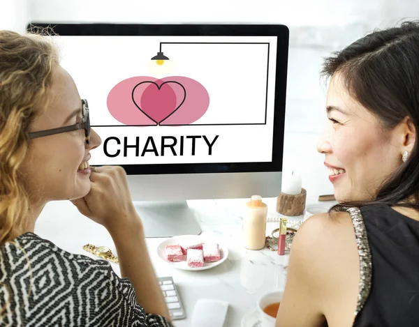 Women working with computer — Stock Photo, Image