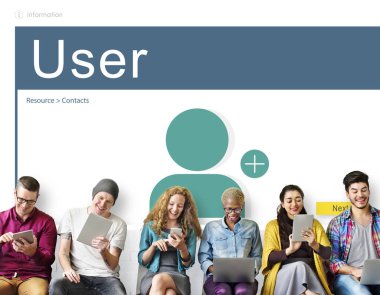 İnsanlar dijital araçları tarama  