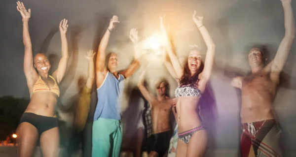 People enjoying beach party — Stock Photo, Image