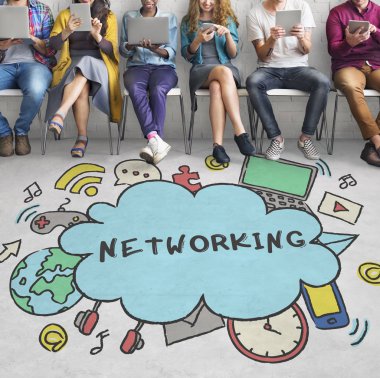 İnsanlar dijital araçları tarama 