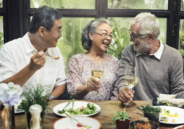 Jubilación de Mayores Reúnete — Foto de Stock