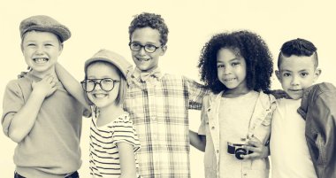 Neşeli çocuk sahibi eğlenceli