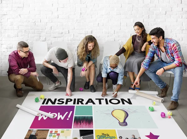 People drawing banner on floor — Stock Photo, Image