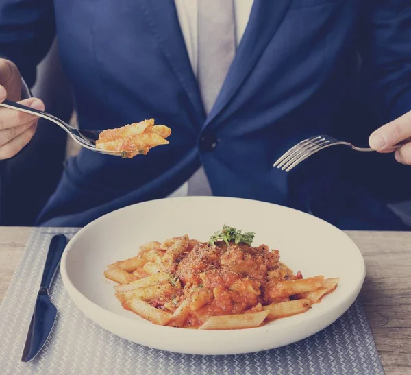 İş kişi kapalı yemek