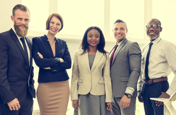 Unternehmensteam im Porträt — Stockfoto