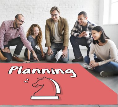 tasarımcılar poster ile çalışma 