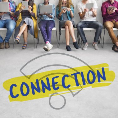 İnsanlar dijital araçları tarama