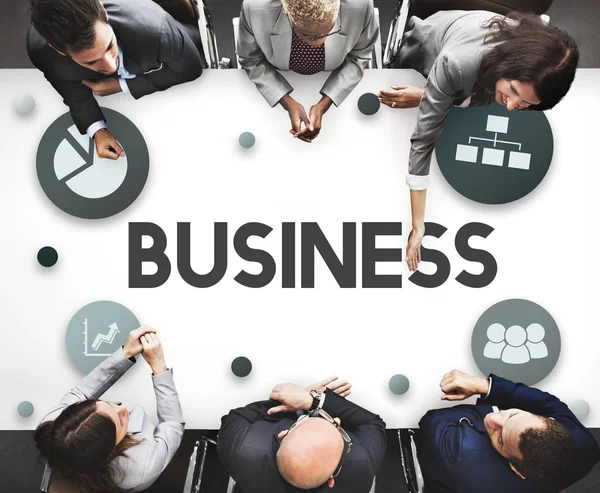 Empresários que trabalham na reunião — Fotografia de Stock