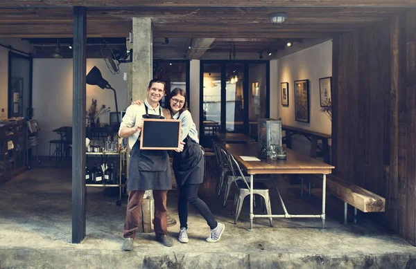 Baristas au repos près de Coffee Shop — Photo