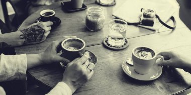 insanlar kahve içme