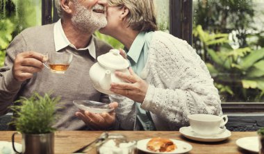 Emekli kıdemli buluşmak