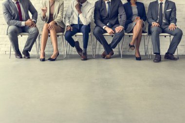 İş adamları toplantı bekliyor.