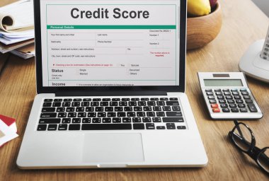 Tablo kavramı üstünde laptop  