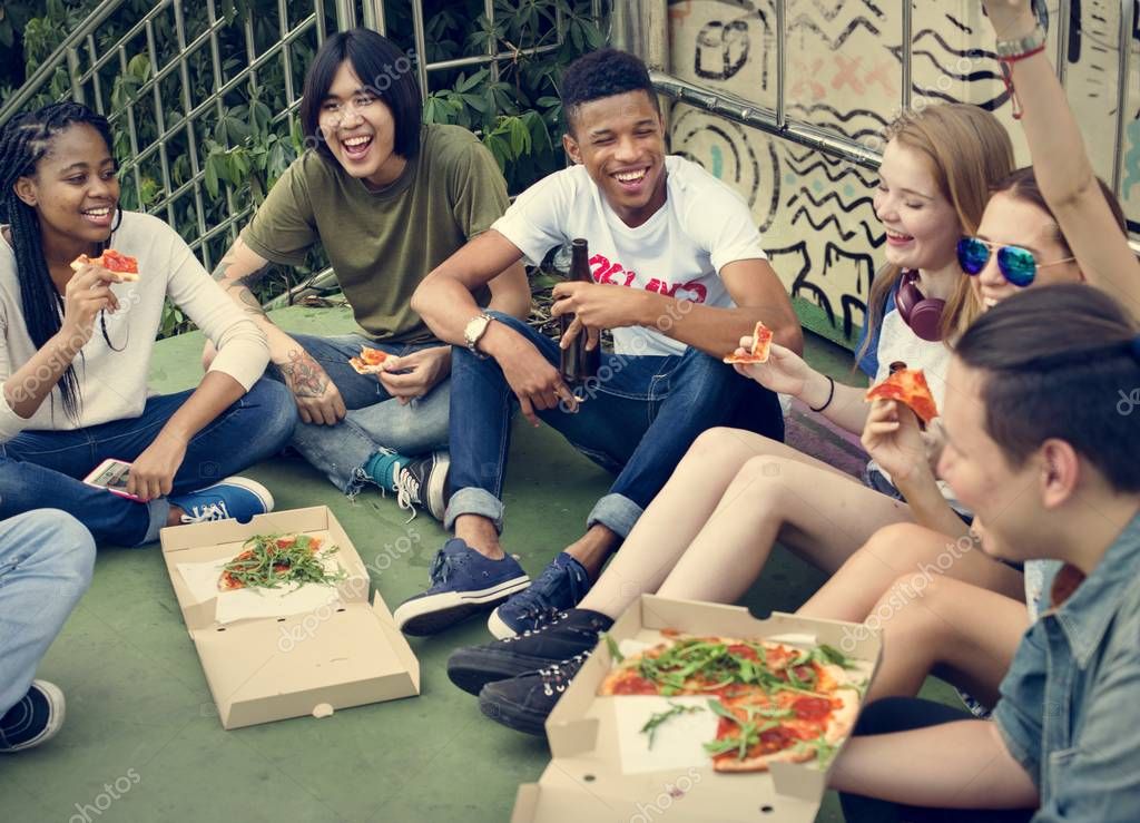 Teenagers friends hanging out — Stock Photo © Rawpixel #135185870