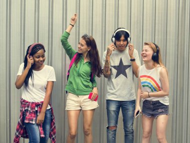 Genç arkadaş rahatlatıcı