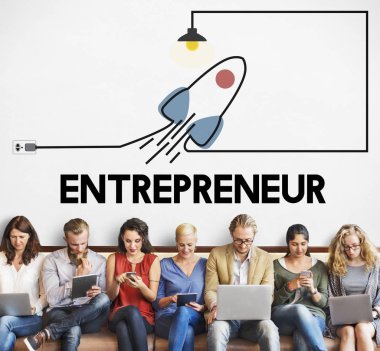 farklı aygıtlar kullanan kişiler