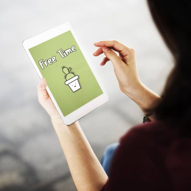 Dijital tablet tarama kadın