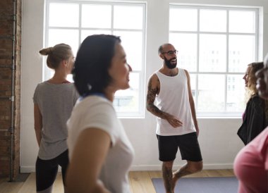 Grup egzersiz sınıfındaki