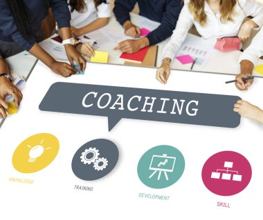 beyin fırtınası fikirlerini öğrenci grubu