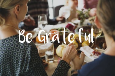 hizmet masada yemek insanlar