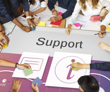 projede çalışan iş adamları