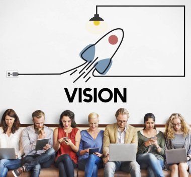 farklı aygıtlar kullanan kişiler