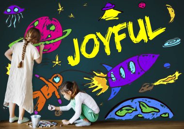 Yazı tahtası üzerinde çizim çocuklar