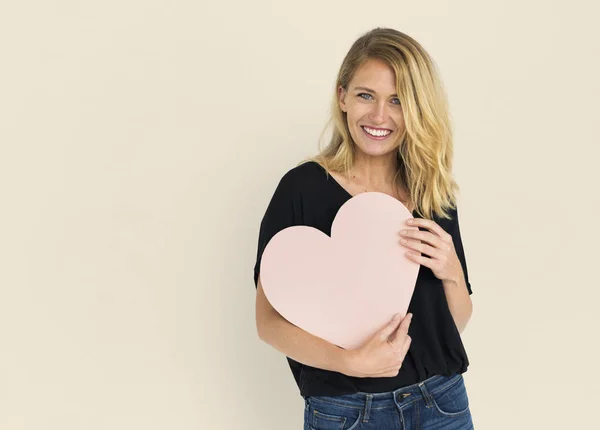 Alegre mujer caucásica en estudio —  Fotos de Stock