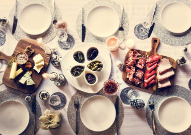 Tablo lokantada yemek ile servis