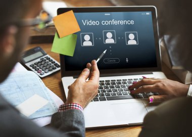 çalışma ve fikirleri tartışmak iş adamları