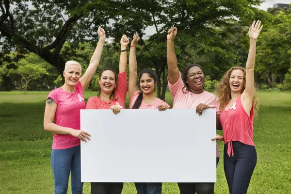 Le donne sostengono il cancro al seno — Foto Stock