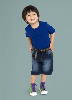 Asyalı çocuk Studio poz 