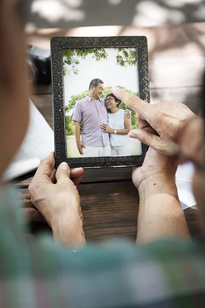 Çift onların fotoğraf