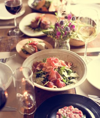 pastırma plaka ile lezzetli salata