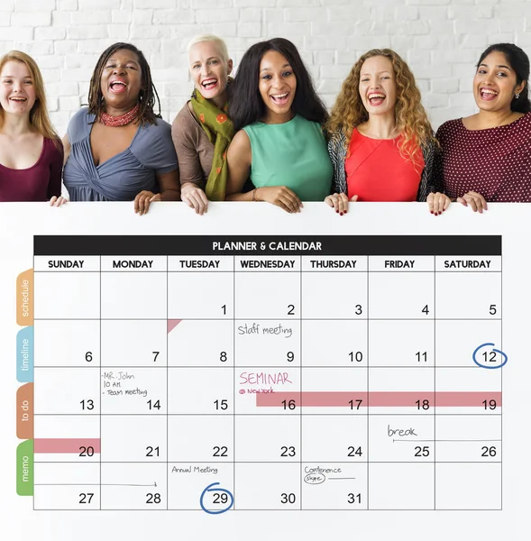 Diversiteit vrouwen houdt plakkaat — Stockfoto