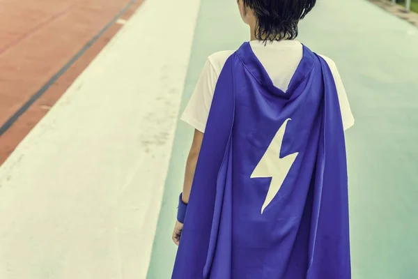 Niño disfrazado Superhéroe — Foto de Stock