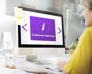 bilgisayarla çalışma iş adamı