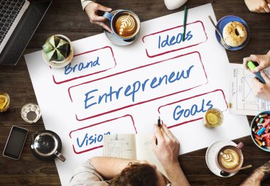 toplantıda çeşitli insanlar