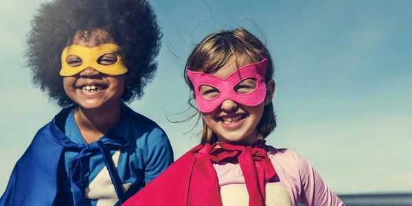 Crianças super heróis — Fotografia de Stock