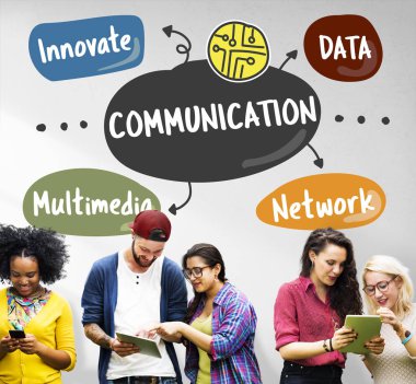 Dijital devisces kullanan öğrenciler