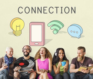 Dijital aygıtlar kullanan insanlar 